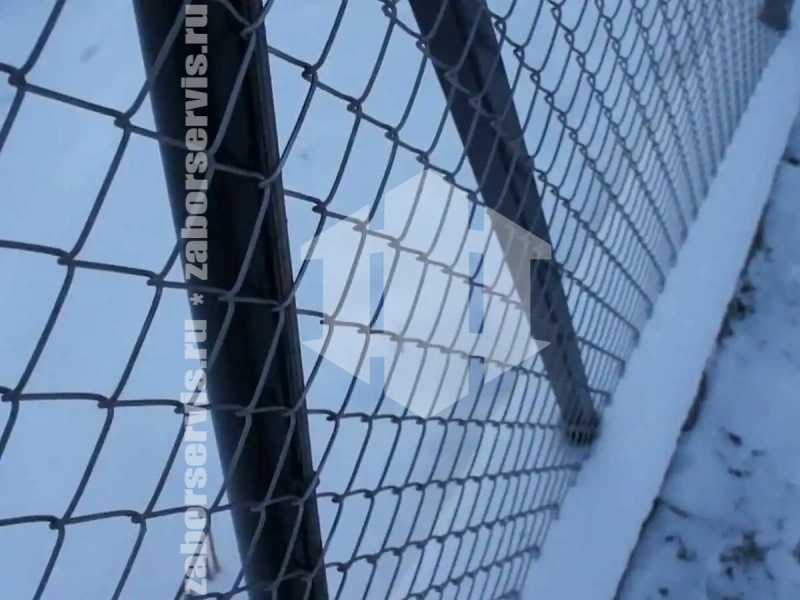 Забор из сетки рабицы на ленточном фундаменте 150 метров