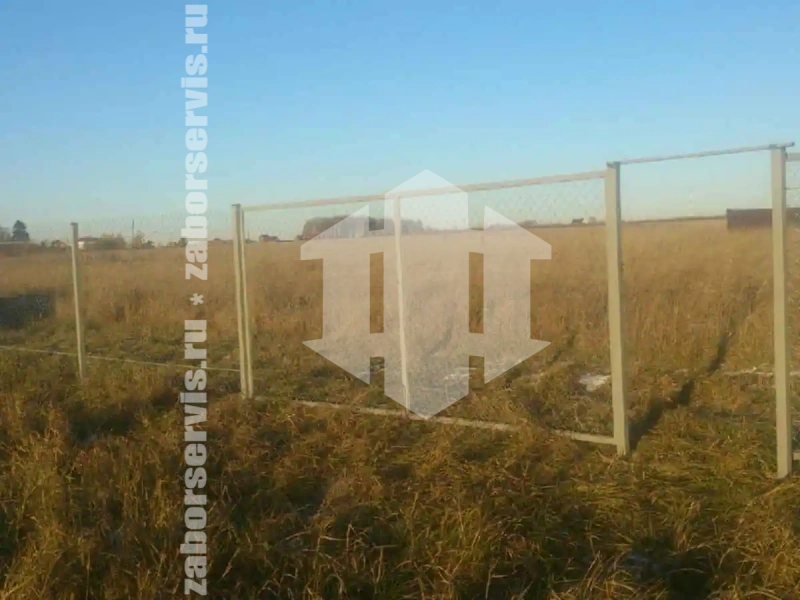 Забор из сетки рабицы с арматурой 87 метров